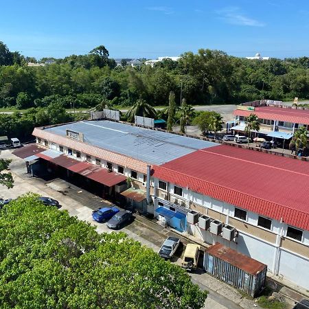 The Lanes Hotel Tutong Luaran gambar