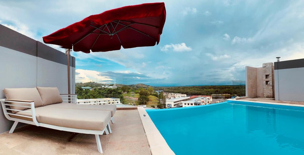 The Lanes Hotel Tutong Luaran gambar