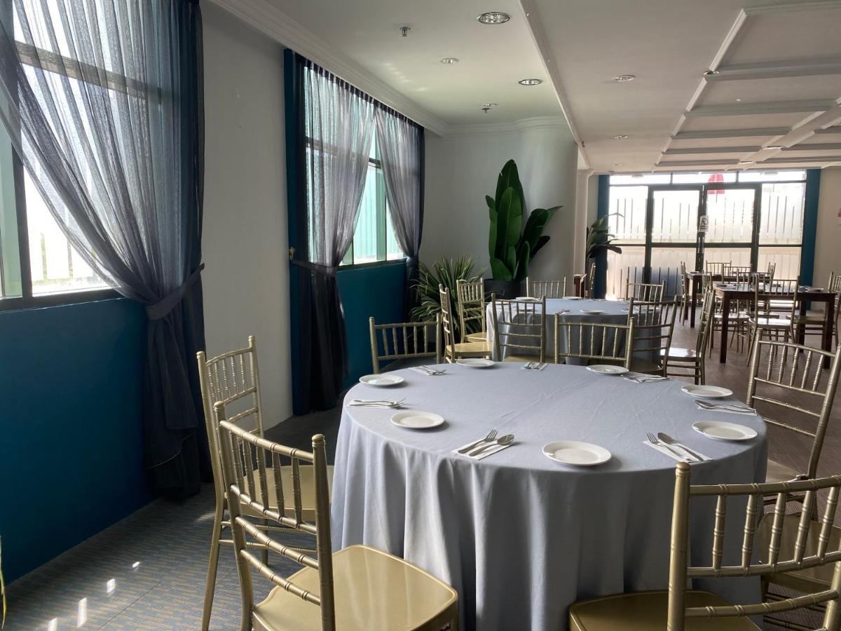 The Lanes Hotel Tutong Luaran gambar