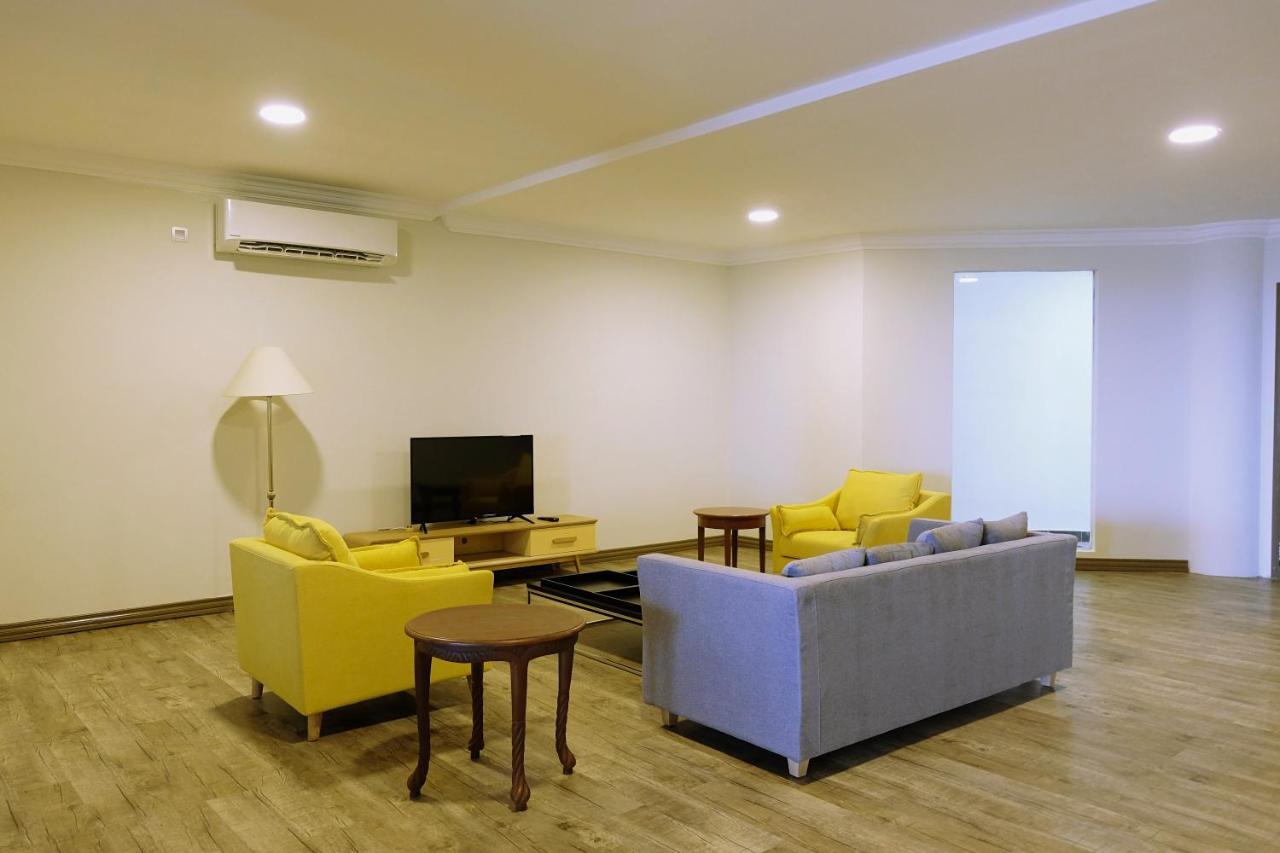 The Lanes Hotel Tutong Luaran gambar