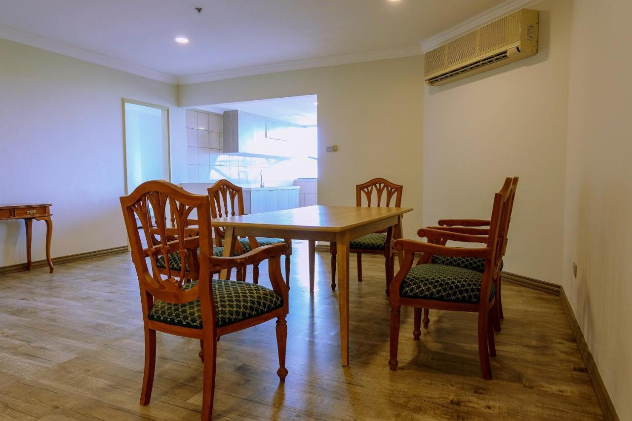 The Lanes Hotel Tutong Luaran gambar