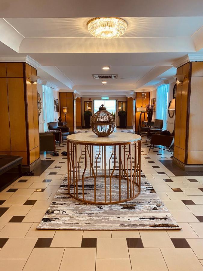 The Lanes Hotel Tutong Luaran gambar