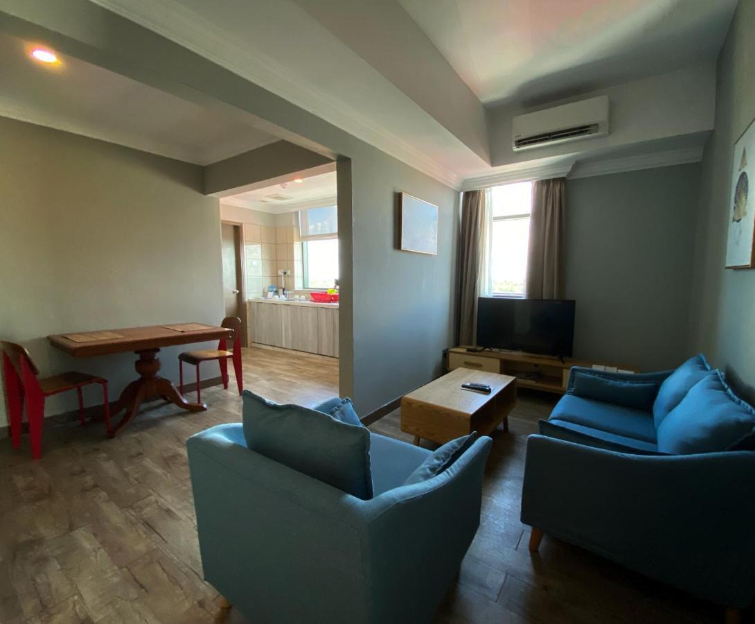 The Lanes Hotel Tutong Luaran gambar
